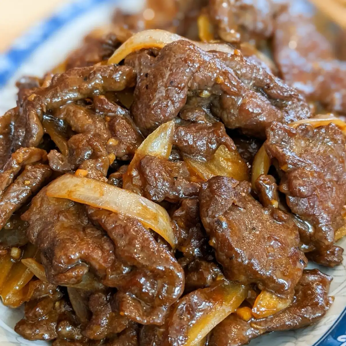 Bœuf sauté au oignon